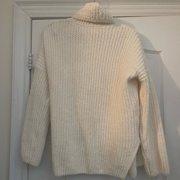 A&F turtle neck sweater - Picture 1 of 4